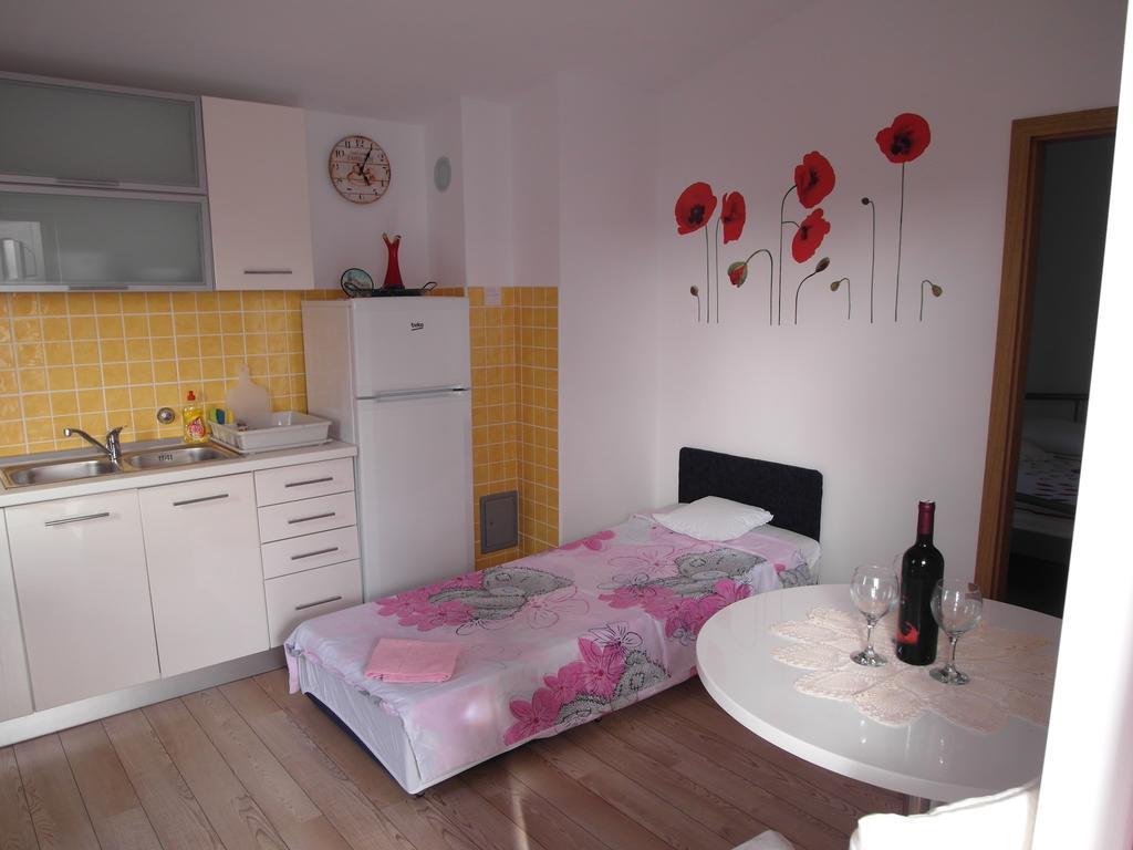 Apartment Antonio Sibenik Exterior photo